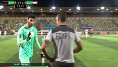 وكيل أعمال الشناوي يكشف تفاصيل حديثه مع الحضري في مباراة ليبيا الأخيرة